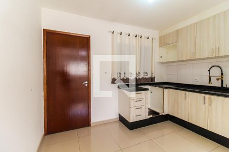 Sala/Cozinha de casa de condomínio à venda com 2 quartos, 50m² em Cidade Líder, São Paulo