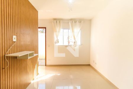 Sala/Cozinha de casa de condomínio à venda com 2 quartos, 50m² em Cidade Líder, São Paulo