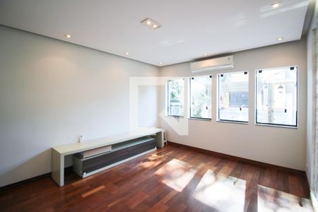 Casa à venda com 3 quartos, 144m² em Planalto Paulista, São Paulo