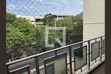 Varanda de apartamento para alugar com 3 quartos, 75m² em Vila Valqueire, Rio de Janeiro