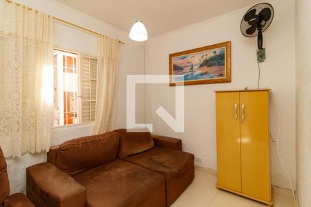 Quarto de casa para alugar com 2 quartos, 120m² em Parque Casa de Pedra, São Paulo