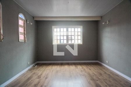Sala de casa para alugar com 2 quartos, 70m² em Jardim Regina, São Paulo