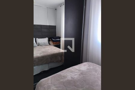 Quarto 1 de casa à venda com 2 quartos, 150m² em Jardim Caguassu, São Paulo
