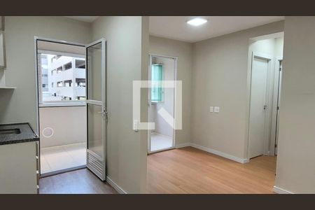 Cozinha de apartamento para alugar com 2 quartos, 48m² em Vila Socorro, São Paulo