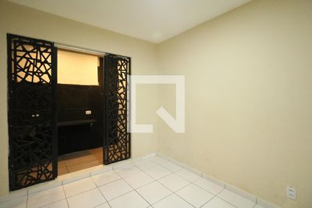 Quarto 1 de casa à venda com 2 quartos, 79m² em Casa Grande, Diadema