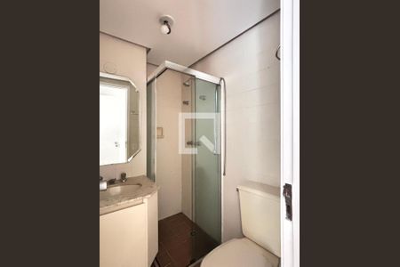 Banheiro de apartamento à venda com 2 quartos, 70m² em Indianópolis, São Paulo