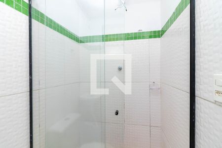 Banheiro de casa para alugar com 1 quarto, 25m² em Chora Menino, São Paulo