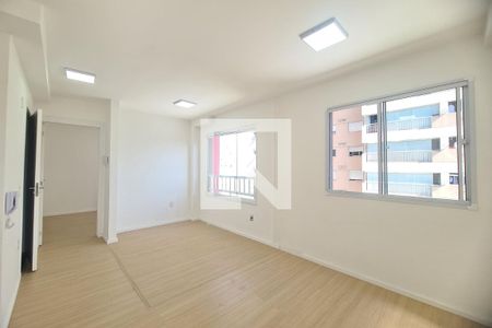 Sala e Cozinha de apartamento para alugar com 2 quartos, 34m² em Vila Ema, São Paulo