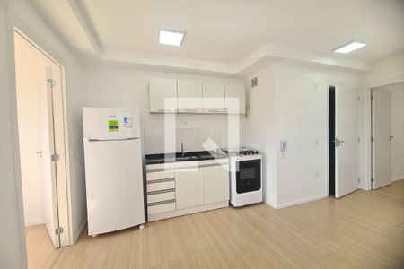 Sala e Cozinha de apartamento para alugar com 2 quartos, 34m² em Vila Ema, São Paulo
