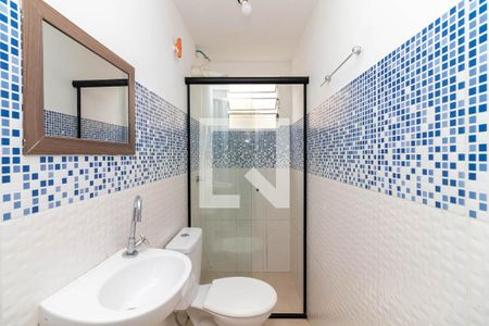 Banheiro de apartamento para alugar com 1 quarto, 25m² em Chora Menino, São Paulo