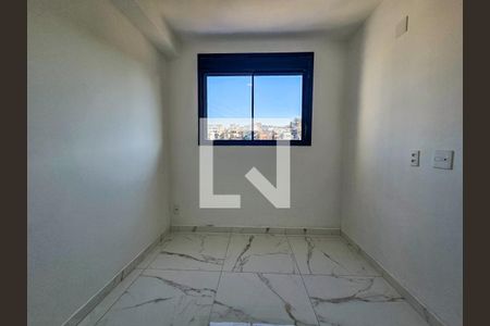 Quarto 1 de apartamento para alugar com 2 quartos, 38m² em Jardim São Luís, São Paulo