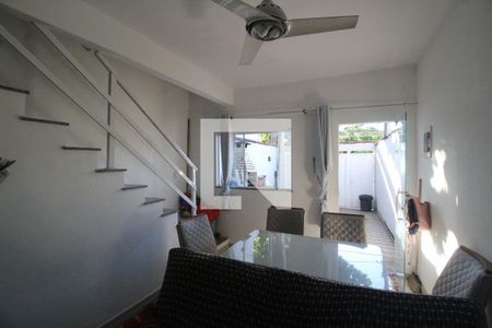 Sala de casa para alugar com 3 quartos, 102m² em Jardim Jasmim, Nova Iguaçu