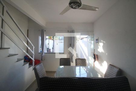 Sala de casa para alugar com 3 quartos, 102m² em Jardim Jasmim, Nova Iguaçu