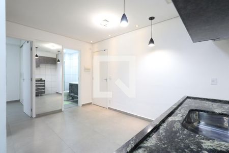 Sala/Cozinha de apartamento para alugar com 2 quartos, 33m² em Barra Funda, São Paulo