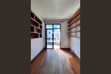 Quarto 1 de apartamento à venda com 3 quartos, 140m² em Icaraí, Niterói