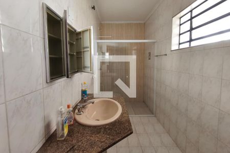 Banheiro de casa à venda com 4 quartos, 249m² em Jardim Santa Terezinha, Campinas