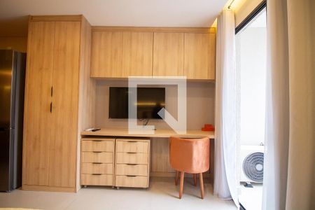Sala / Quarto - Studio de kitnet/studio para alugar com 1 quarto, 25m² em Jardim das Acacias, São Paulo