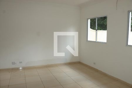 Sala de casa de condomínio para alugar com 3 quartos, 77m² em Jardim Nova Coimbra, Cotia