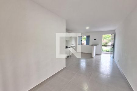 Cozinha de kitnet/studio para alugar com 2 quartos, 35m² em Parque Equitativa, Duque de Caxias