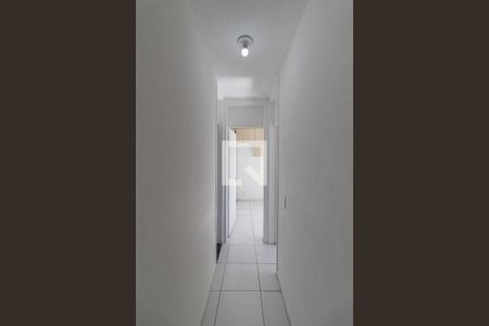 Corredor de apartamento para alugar com 2 quartos, 47m² em Colônia (zona Leste), São Paulo