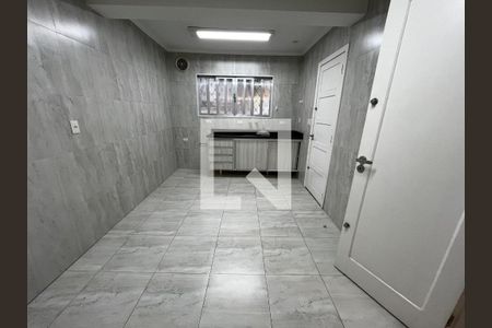 Casa para alugar com 3 quartos, 236m² em Embaré, Santos