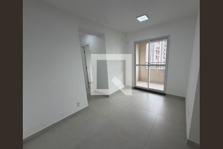 Sala de apartamento para alugar com 2 quartos, 45m² em Santo Amaro, São Paulo