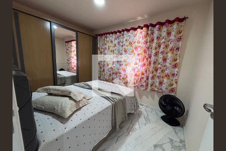 Quarto 1 de apartamento para alugar com 2 quartos, 43m² em Vargem Pequena, Rio de Janeiro
