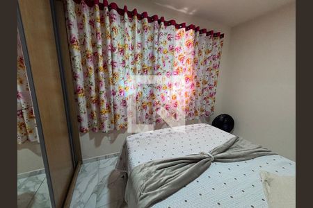 Quarto 1 de apartamento para alugar com 2 quartos, 43m² em Vargem Pequena, Rio de Janeiro