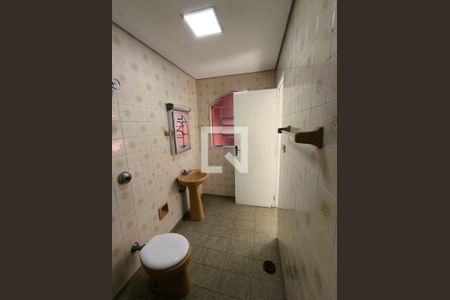 WC de casa à venda com 4 quartos, 166m² em Km 18, Osasco