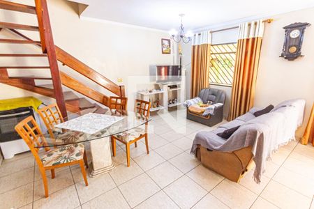 Sala de casa à venda com 3 quartos, 129m² em Vila Invernada, São Paulo