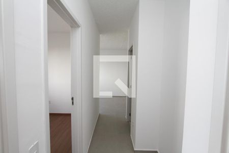Corredor de apartamento para alugar com 3 quartos, 68m² em Palmeiras, Belo Horizonte