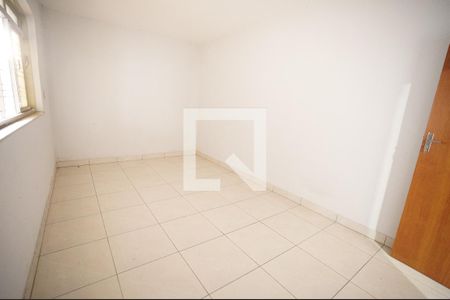 Casa para alugar com 3 quartos, 160m² em Coimbra, Goiânia