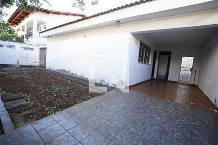 Casa para alugar com 3 quartos, 160m² em Coimbra, Goiânia