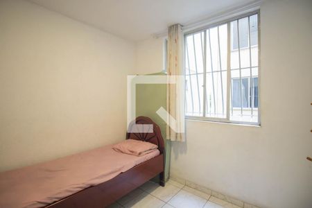 Quarto 2 de apartamento para alugar com 2 quartos, 60m² em Parada Quarenta, São Gonçalo
