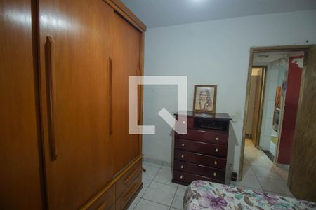 Quarto 1 de apartamento para alugar com 2 quartos, 60m² em Parada Quarenta, São Gonçalo