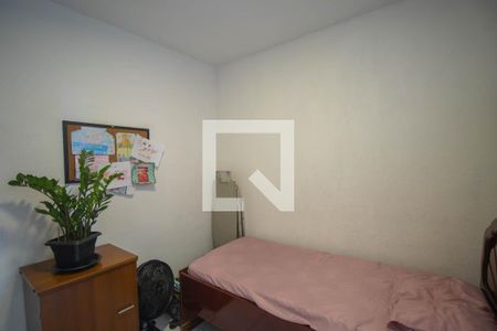 Quarto 2 de apartamento para alugar com 2 quartos, 60m² em Parada Quarenta, São Gonçalo