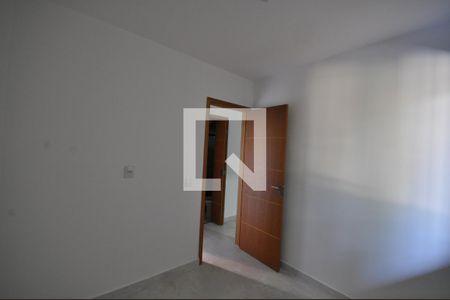 Quarto 1 de apartamento para alugar com 2 quartos, 38m² em Vila Isolina Mazzei, São Paulo