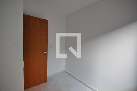 Quarto 2 de apartamento para alugar com 2 quartos, 38m² em Vila Isolina Mazzei, São Paulo