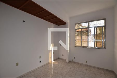 Quarto 2 de casa para alugar com 2 quartos, 90m² em Vila Valqueire, Rio de Janeiro
