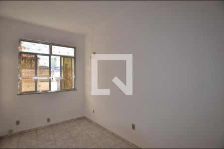 Quarto 2 de casa para alugar com 2 quartos, 90m² em Vila Valqueire, Rio de Janeiro