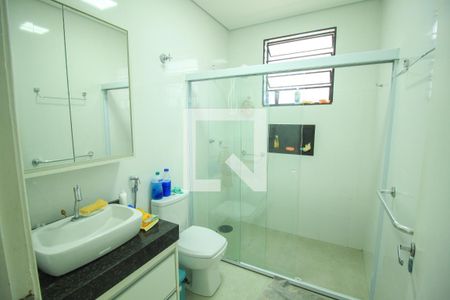 Casa à venda com 4 quartos, 198m² em Vila Regente Feijó, São Paulo