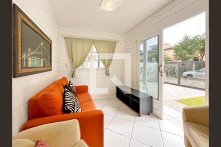 Sala de casa para alugar com 2 quartos, 140m² em Santinho, Florianópolis