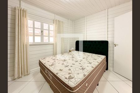 Quarto 1 de casa para alugar com 2 quartos, 140m² em Santinho, Florianópolis