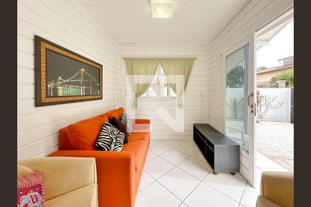 Sala de casa para alugar com 2 quartos, 140m² em Santinho, Florianópolis