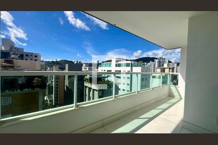 Varanda  de apartamento à venda com 4 quartos, 140m² em Buritis, Belo Horizonte