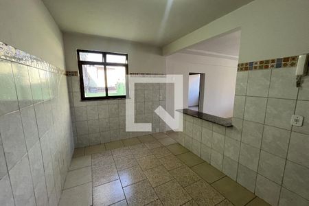 Cozinha de casa de condomínio para alugar com 2 quartos, 80m² em Parque Boa Vista I, Duque de Caxias