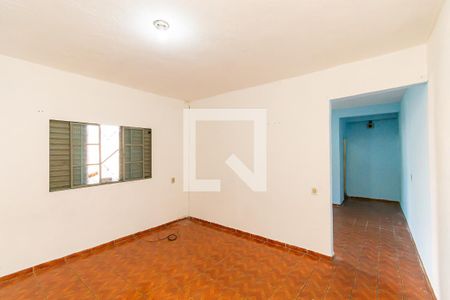 Sala/Quarto de casa para alugar com 1 quarto, 51m² em Parque dos Bancarios, São Paulo