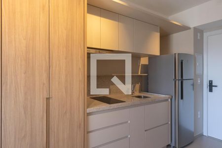 Cozinha de kitnet/studio para alugar com 1 quarto, 24m² em Vila Nova Conceição, São Paulo