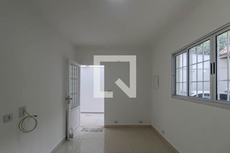 Casa para alugar com 3 quartos, 140m² em Jardim Record, São Paulo