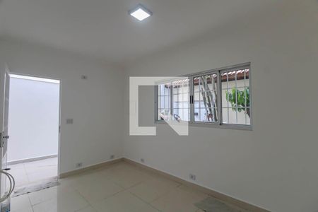 Casa para alugar com 3 quartos, 140m² em Jardim Record, São Paulo